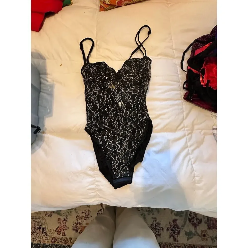 Vintage Victoria's Secret Women's Black Gold Label One Piece Bodysuit Size 34A